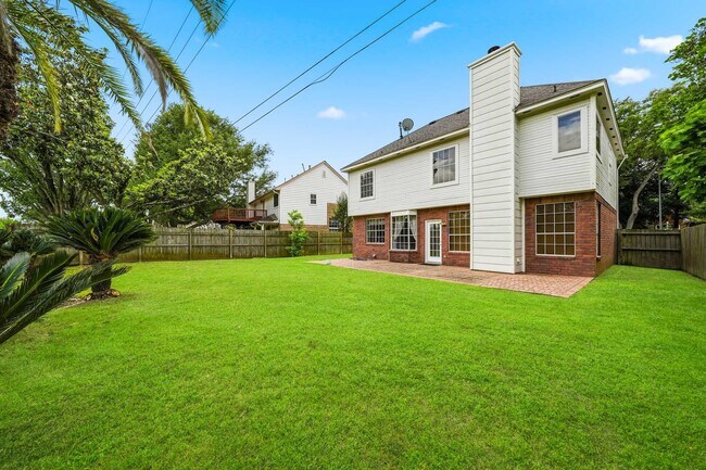 Building Photo - 4323 Ringrose Dr