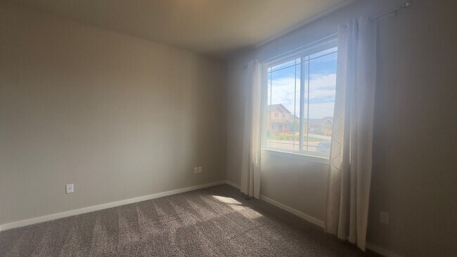 Building Photo - Great Home in Wellington