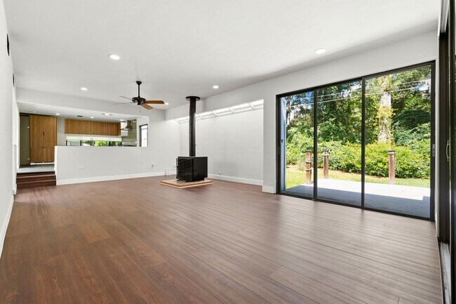 Building Photo - 2266 SW 43rd Pl