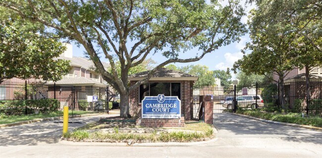 Building Photo - 2121 El Paseo St