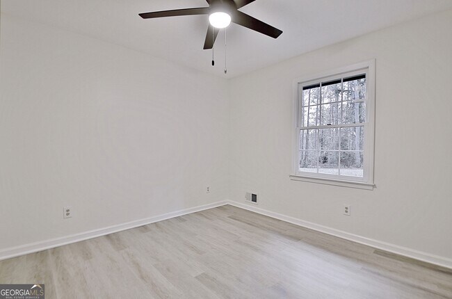 Building Photo - 716 Ebenezer Rd