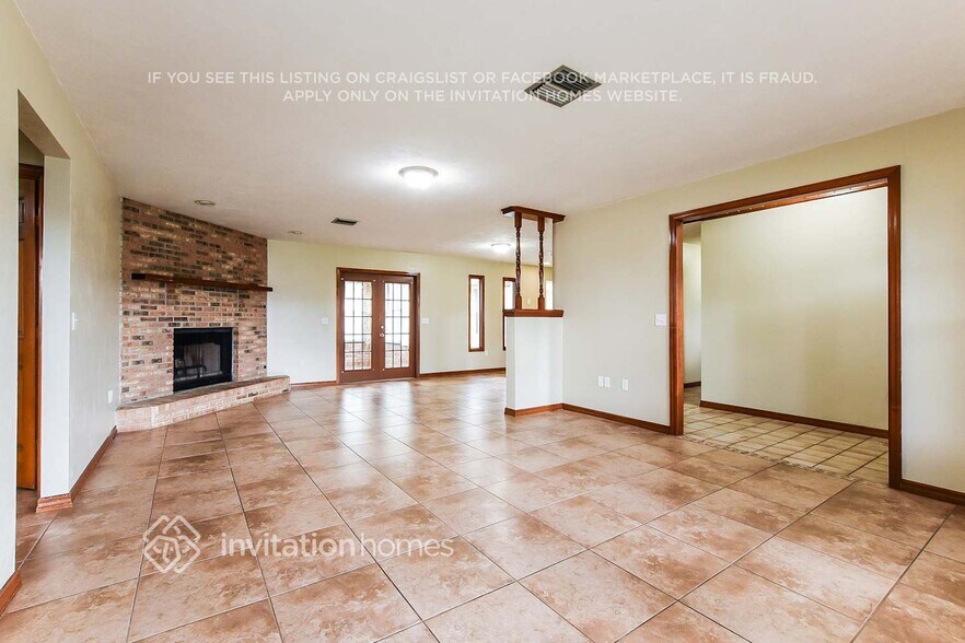 Building Photo - 644 Vicksburg St