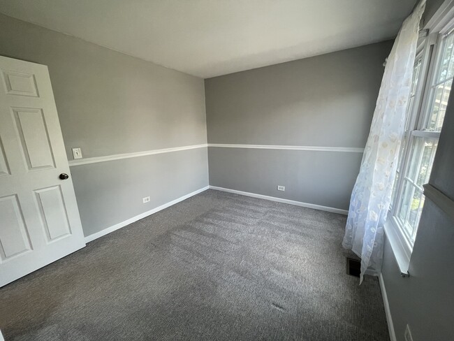 Building Photo - 1076 Rockport Dr