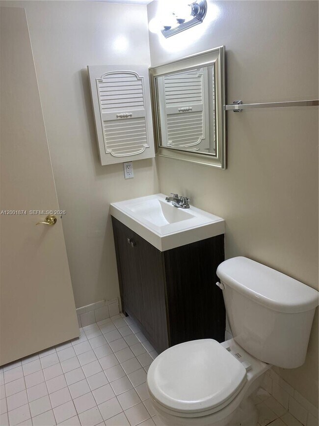 Building Photo - 800 SW 131st Ave