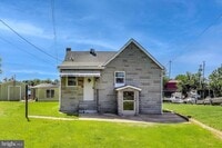 Building Photo - 8349 Bear Creek Dr