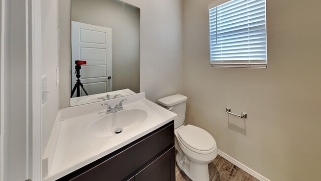 Building Photo - Very Nice and Spacious 4 Bedroom Home in Mustang Schools