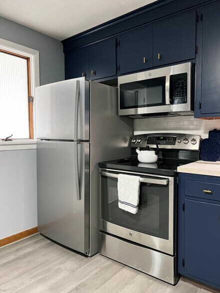 Building Photo - 508 Elm St