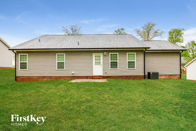 Building Photo - 2065 Samantha Dr