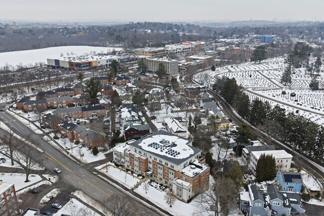 Building Photo - 321 Hammond Pond Pkwy