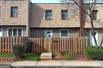 Building Photo - 6427 Woodstone Ter