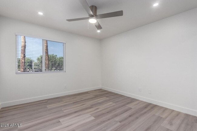 Building Photo - 13627 N 57th Pl