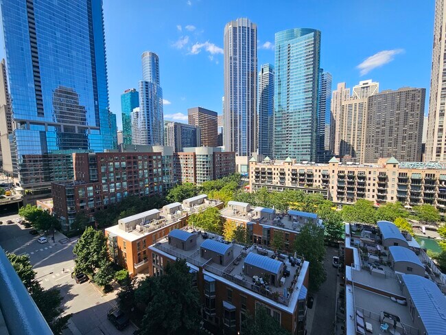 Building Photo - 415 E North Water St