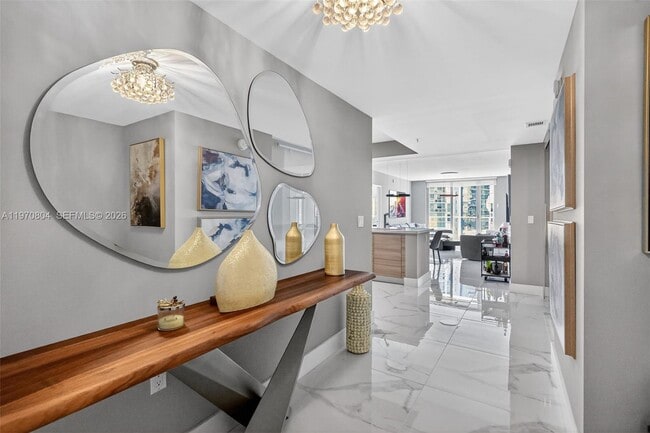 Building Photo - 300 Sunny Isles Blvd