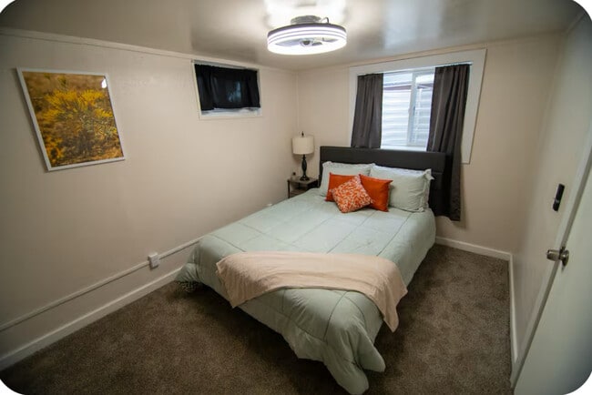 Building Photo - 205 S Washington St