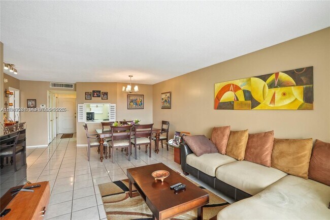 Building Photo - 1680 NE 191st St