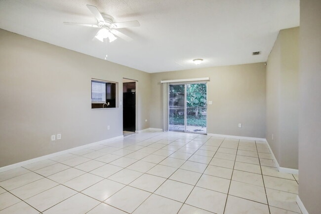 Building Photo - 7311 Miramar Pkwy