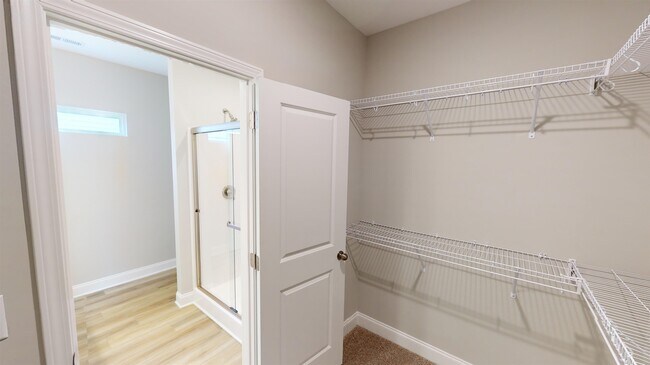 Building Photo - 1048 Moen Lp