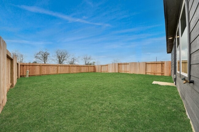 Building Photo - 29643 Knollwood Bay Rd