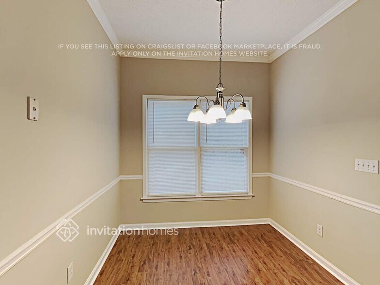 Building Photo - 120 Doubles Dr