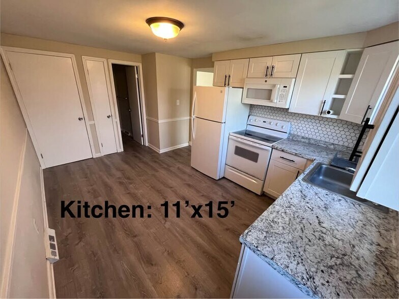 Building Photo - 5757 Glendale Dr