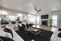 Building Photo - 2711 Creekwood Ct