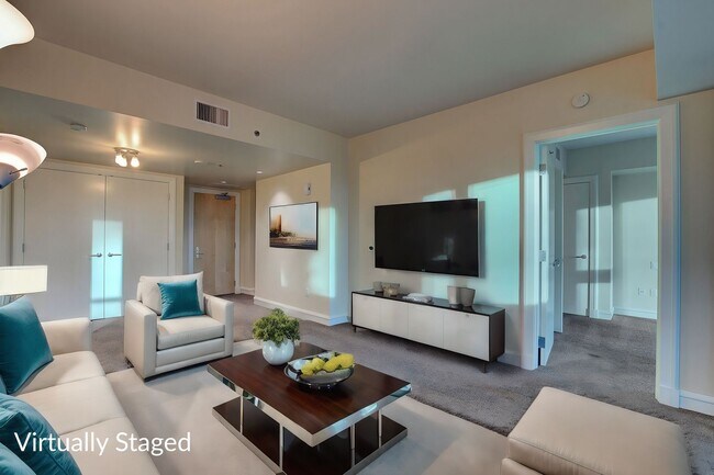 Building Photo - Sky 607-Stunning 2Bd/2Ba Residence