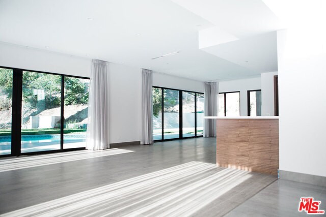 Building Photo - 11200 Dona Lola Dr