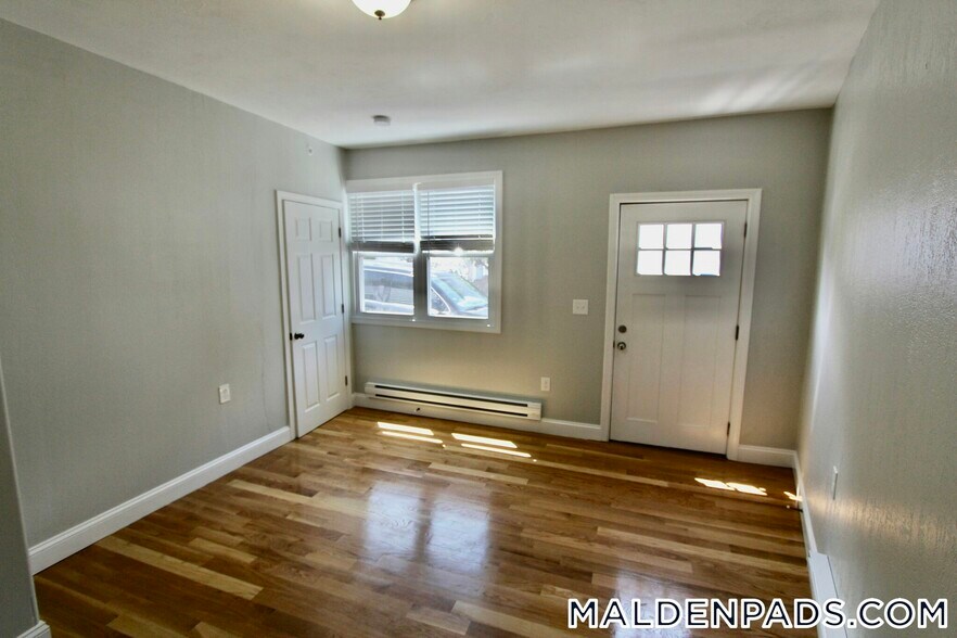 Building Photo - 1 Madison St