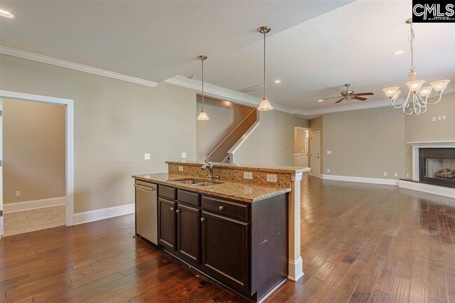 Building Photo - 105 High Bluff Ln