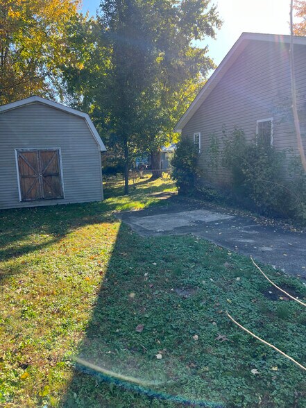 Primary Photo - 109 S 6th St