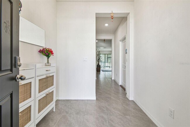 Building Photo - 11070 Crescent Deer Dr