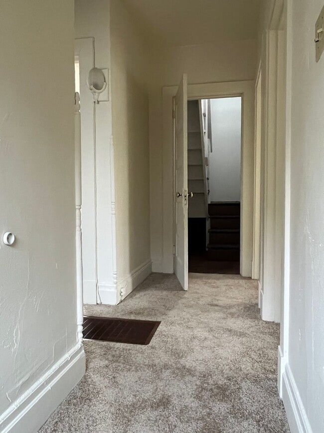 Building Photo - beec1307