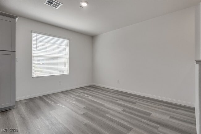 Building Photo - 3800 Enchanted Sky St