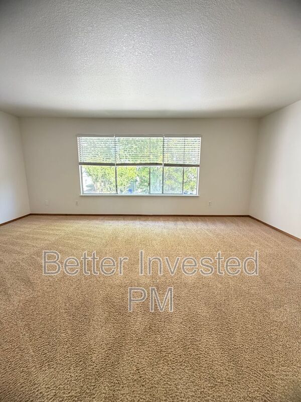 Building Photo - 7720 Bodega Ave