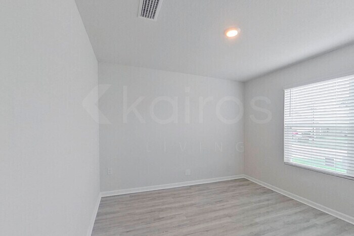 Building Photo - 118 Metalmark Dr