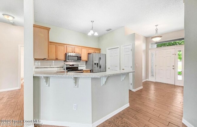 Building Photo - 2711 Stratford Pointe Dr