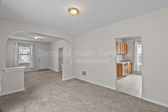 Building Photo - 4152 Wilmington Ave