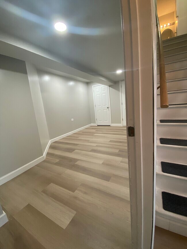 Building Photo - 13380 W Heiden Cir