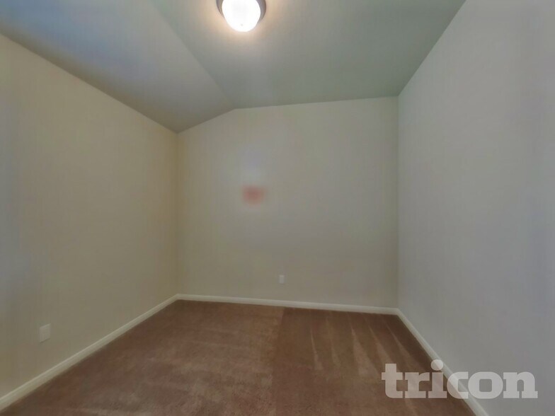 Building Photo - 13507 Emerson Wy