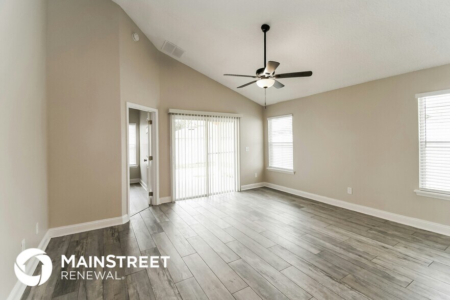 Building Photo - 3107 Wandering Oaks Dr