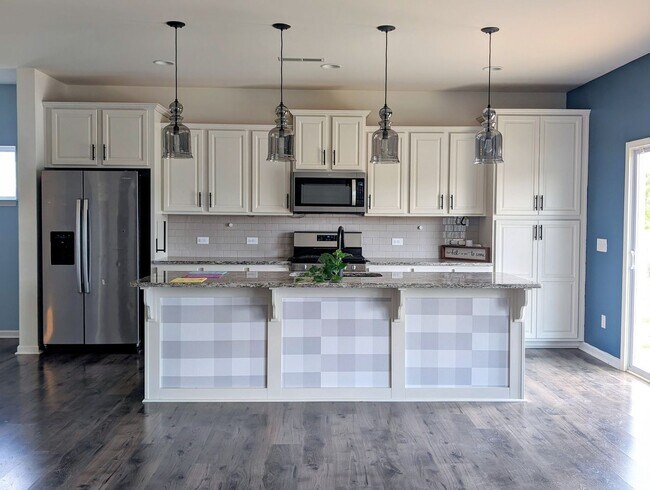 Building Photo - Welcome to your dream home, nestled in the...
