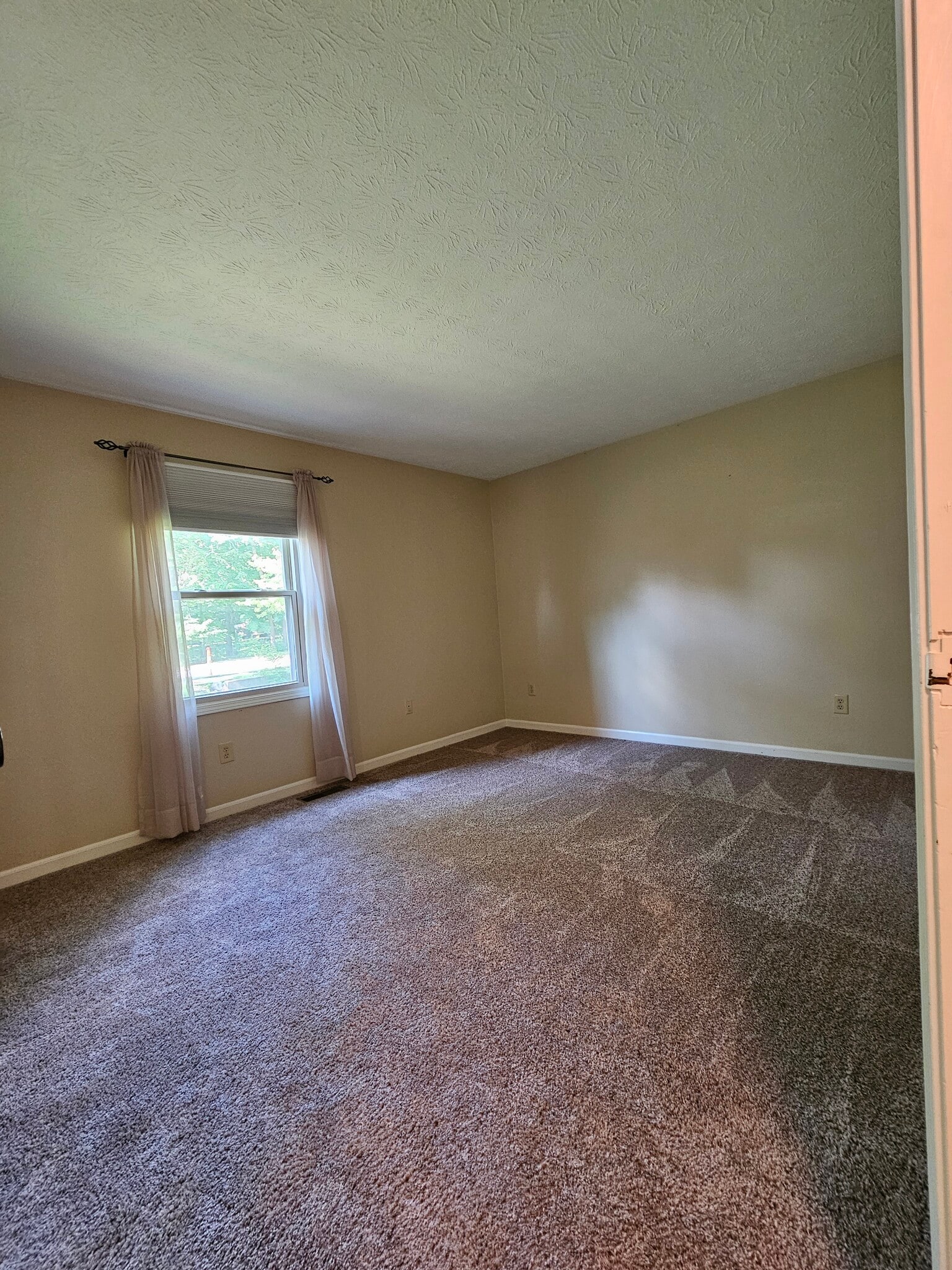 Bedroom #3 - 569 Meadow Dr