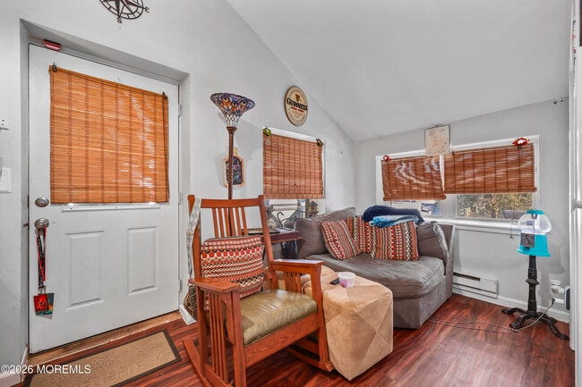 Building Photo - 321 Park Pl Ave