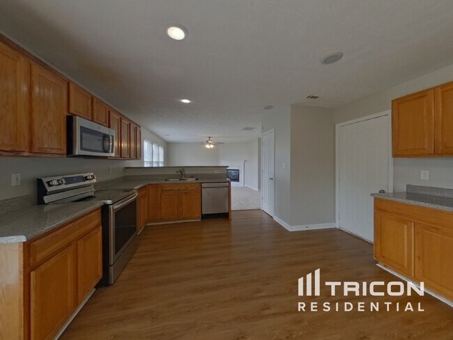 Building Photo - 1740 Courtyard Ln