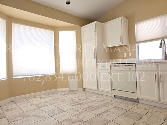 Building Photo - 7217 Sun Cove Cir