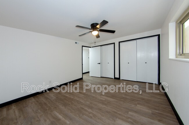 Building Photo - 312 E 27th St