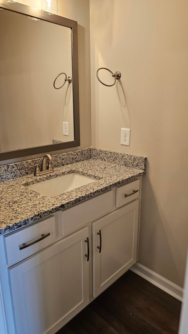 Building Photo - Built in 2024! Close to downtown 2 Bed/2.5 Bath. Nice private backyard with trees