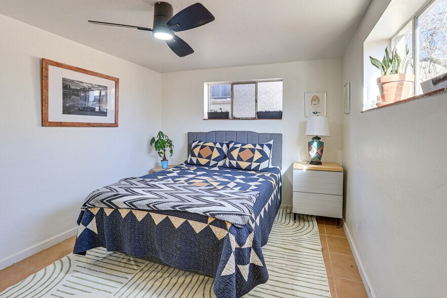 Building Photo - 1383 S Zenobia St