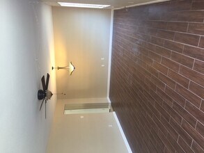 Building Photo - Beautiful Townhome for Rent