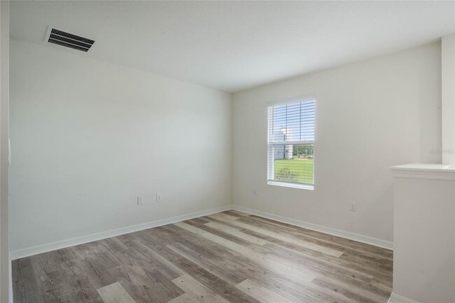 Building Photo - 9586 Poplar Ridge Ave